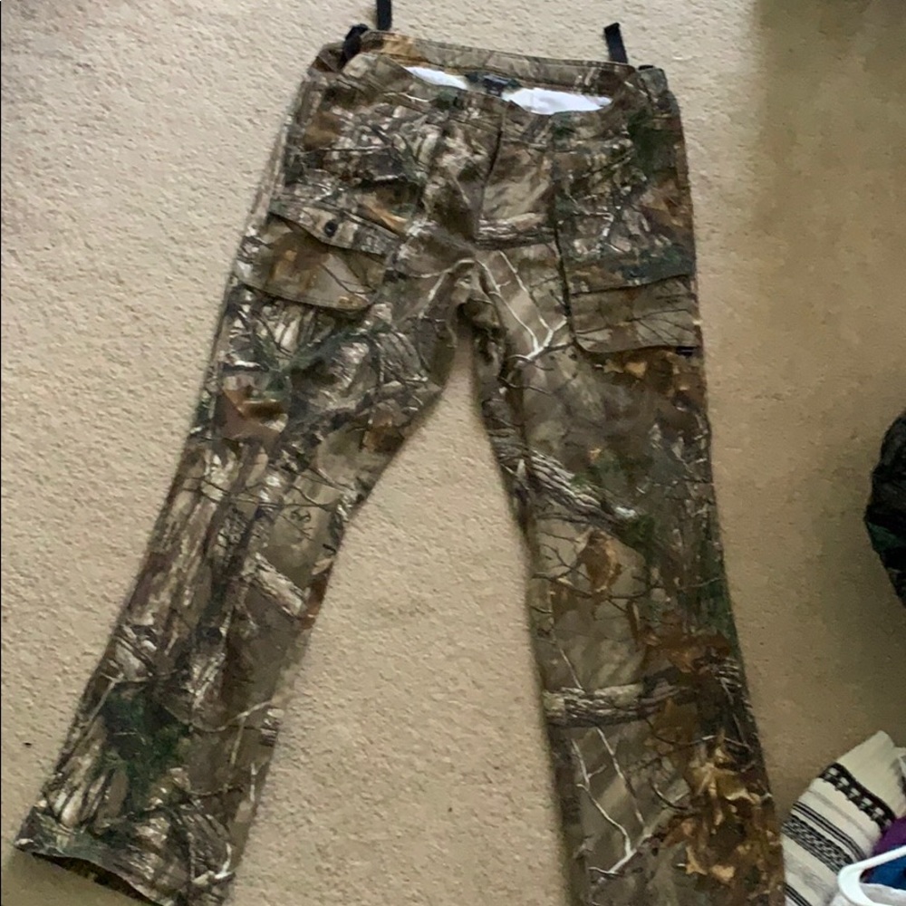 Ladies RealTree Camo pants